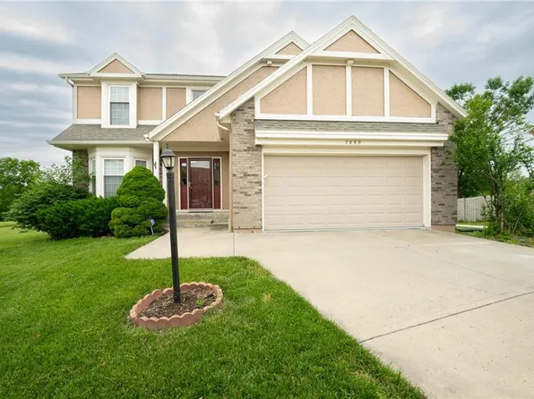 7859 W 152nd Ter, Overland Park, KS 66223