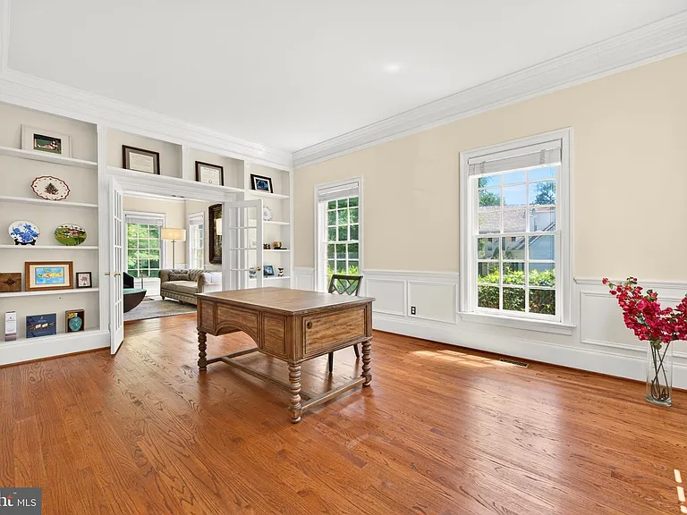 9860 Palace Green Way — Photo 10