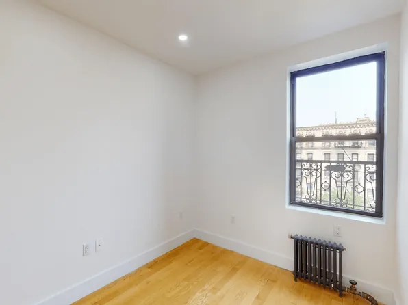 3505 Broadway image 7 of 14