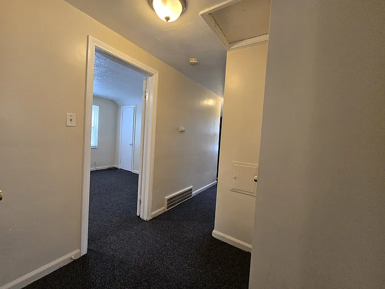 15205 Maplewood Ave — Photo 30