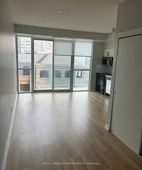 126 Simcoe St #1707 — Photo 3