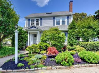 93 Lyndon Rd, Cranston, RI 02905