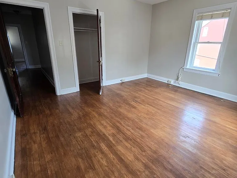 145 E North Ave — Photo 15
