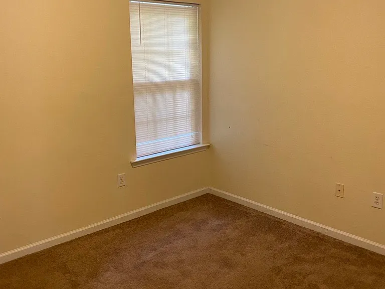 300 Southmen Ln #1 — Photo 4