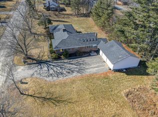 12 Oak Knoll Dr, Waterville, ME 04901