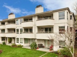 1115 4th Ave S APT 1D, Edmonds, WA 98020