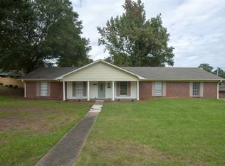1320 Winnrose St, Jackson, MS 39211