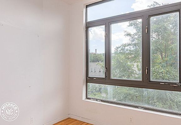 2nd image of 804 Bergen St APT 1F