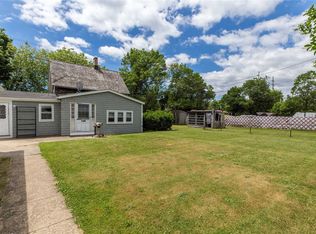 30 Easy St, Sayville, NY 11782
