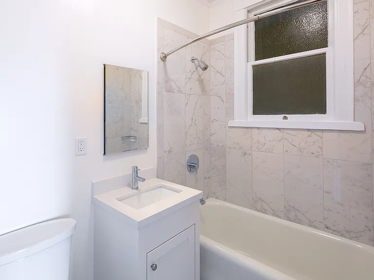 2380 California St — Photo 37