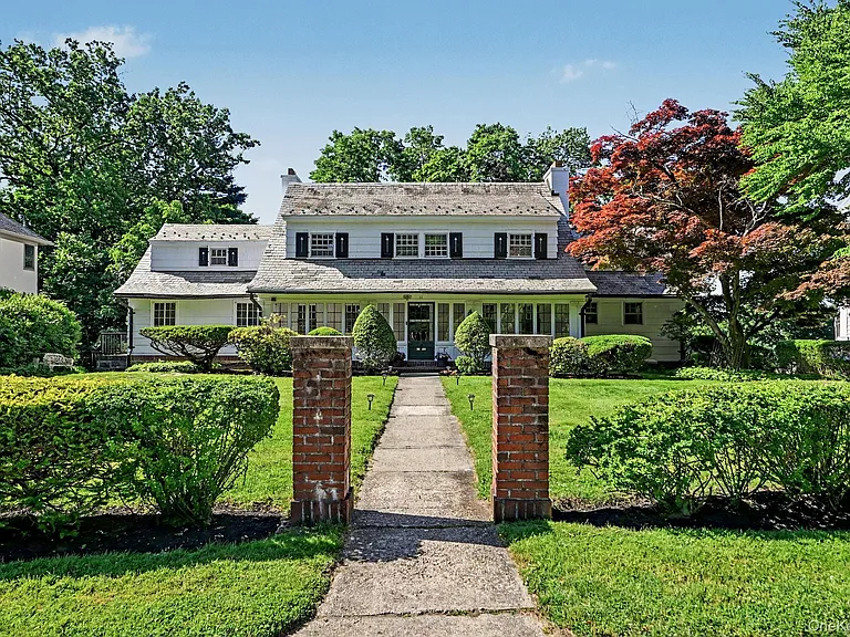 53 Cortlandt Ave — Photo 30