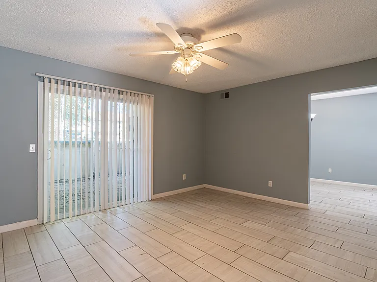 161 Wood Ct — Photo 7