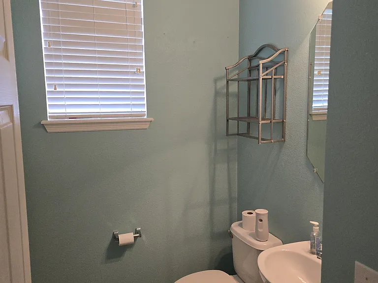607 Mount Olympus Blvd — Photo 40