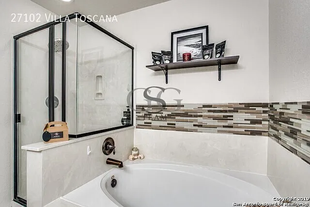 27102 Villa Toscana — Photo 15