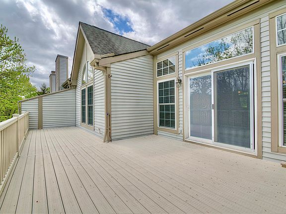 4th image of 2141 Tantallon Dr