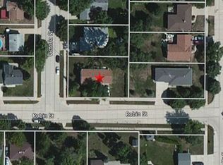 2018 Robin St, West Bend, WI 53090