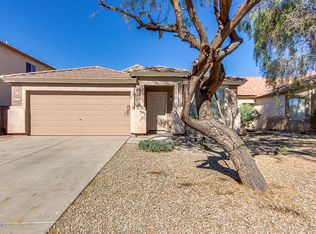 2556 E Silversmith Trl, San Tan Valley, AZ 85143