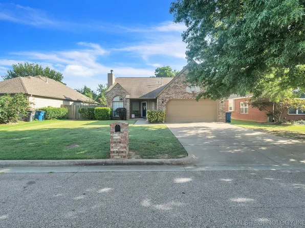9518 E 76th St, Tulsa, OK 74133