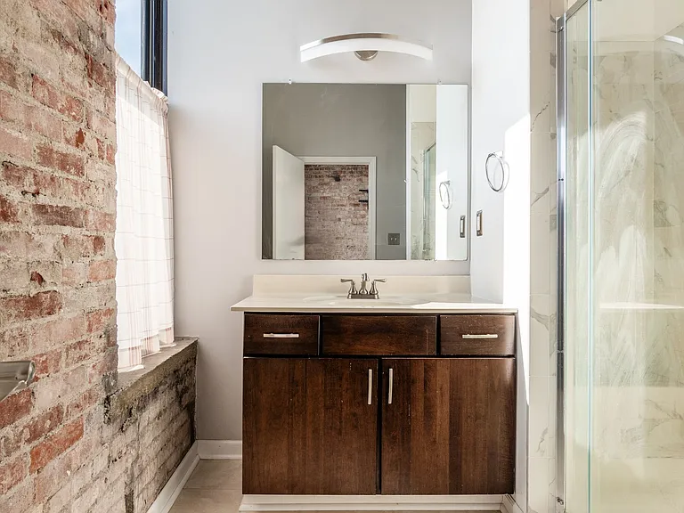 78 E Chestnut St #405 — Photo 11