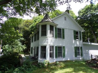 16 Millis Ln, Stanfordville, NY 12581