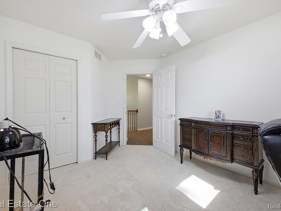 2475 Horace St, photo 26