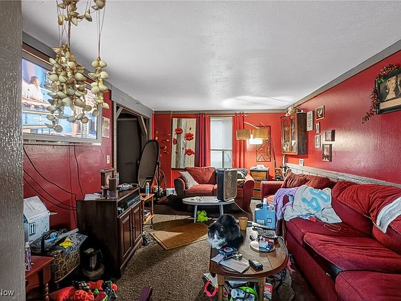 4th image of 1651 Mentor Ave APT 212