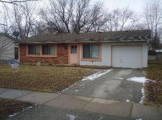 123 Shady Ln, Bolingbrook, IL 60440