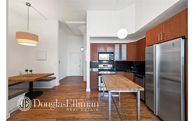 Sold by Douglas Elliman | media 15