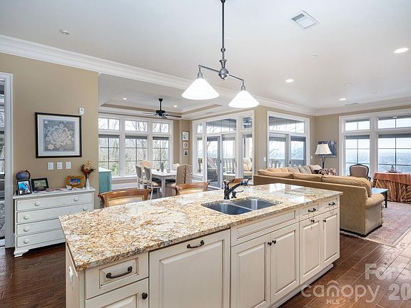 3rd image of 288 Macon Ave #301