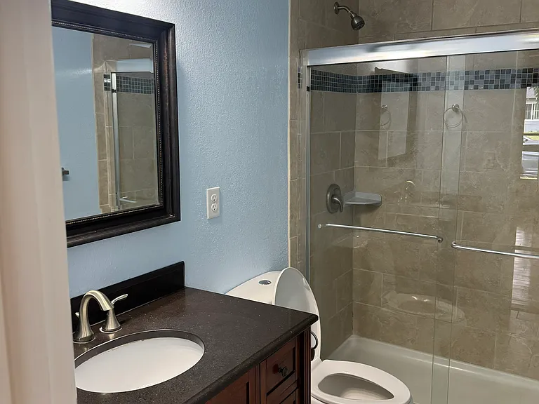 1407 W Kiernan Ave — Photo 22