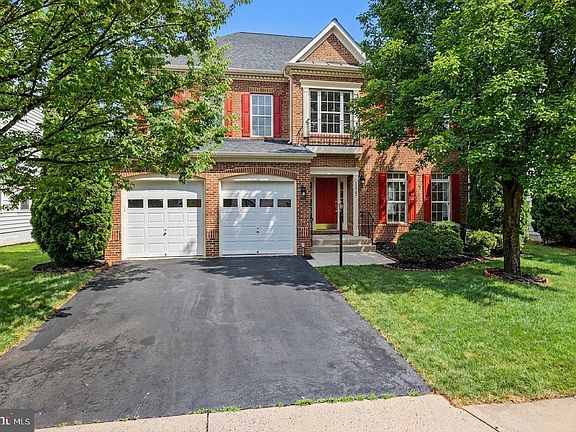 5th image of 42047 Pepperbush Pl