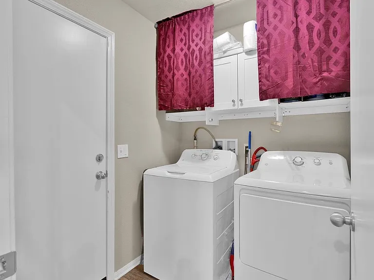 2212 Falcon Dr — Photo 5