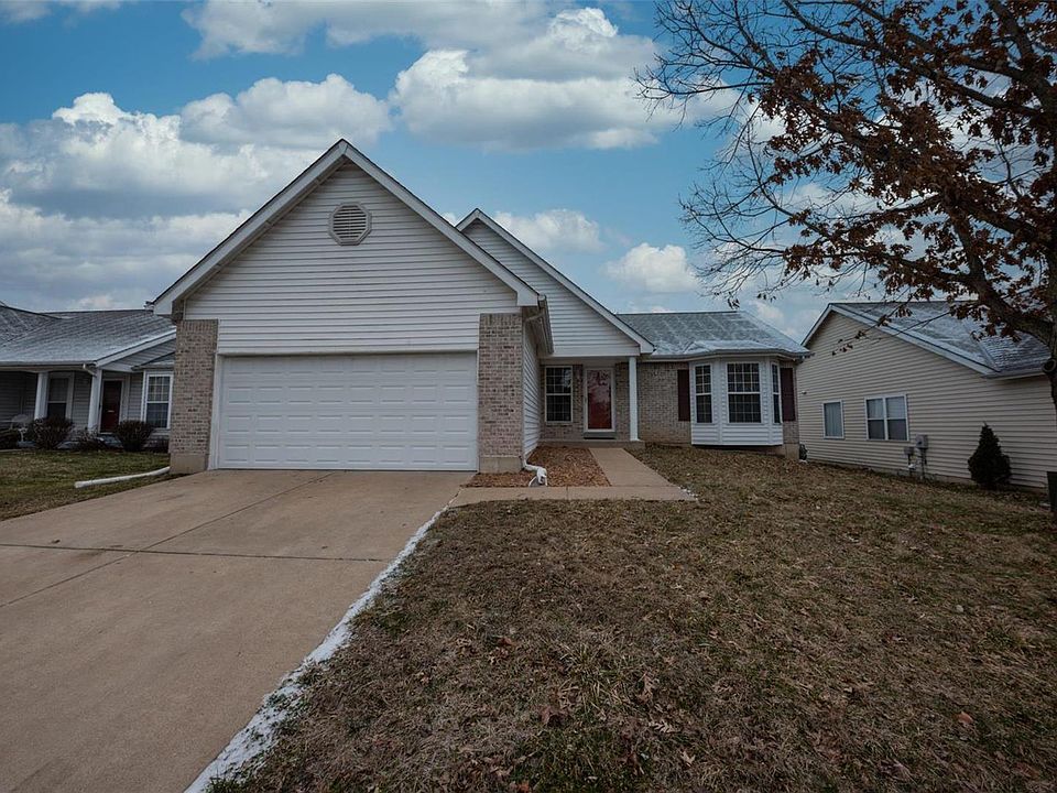 1st image of 16372 Hampden Pl