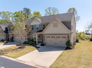 82 Hemingway Ln, Simpsonville, SC 29681