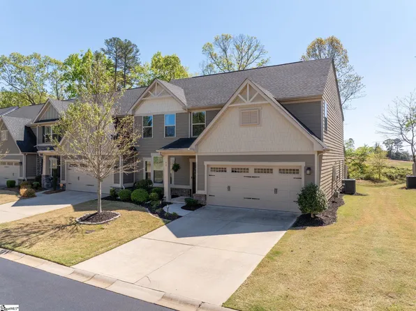 82 Hemingway Ln, Simpsonville, SC 29681