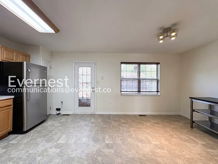 1101 Highpointe Blvd — Photo 8