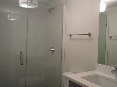 5th image of 1737 N Milwaukee Ave #2