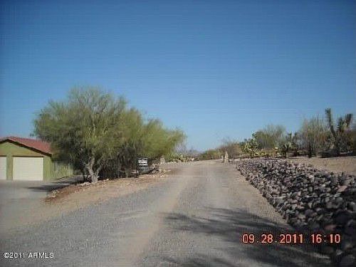 5th image of 555 S Vista Grande