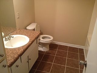 Bathroom with ceramic tile