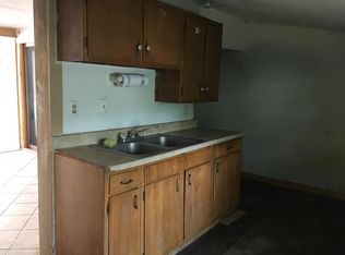 2403 SW Fillmore St, Topeka, KS 66611