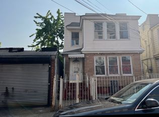 9711 147th Pl, Jamaica, NY 11435