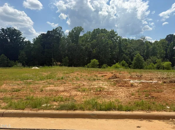 99 High Hampton Way, Fuquay Varina, NC 27526