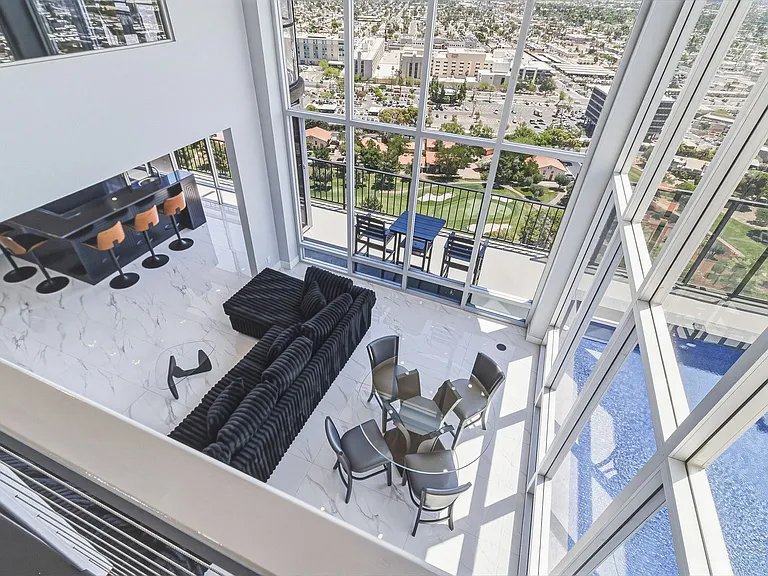3111 Bel Air Dr #28H — Photo 52