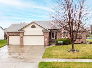 103 S Putter Dr, Andover, KS 67002