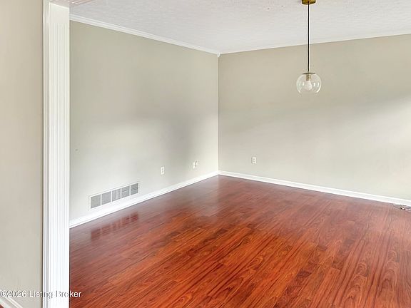 5th image of 8319 Arnoldtown Rd
