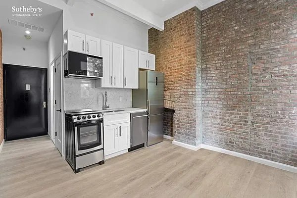 Rented by Sotheby's International Realty | media 2