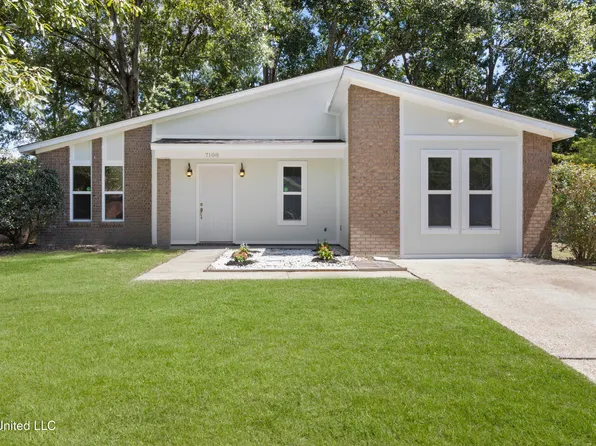 7108 Dewberry St, Ocean Springs, MS 39564