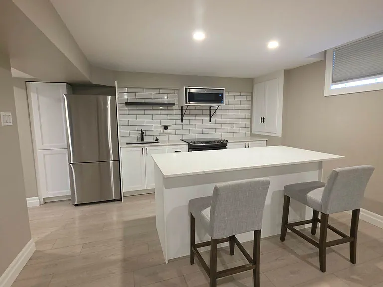 305 Hansen Blvd #LOWER — Photo 3
