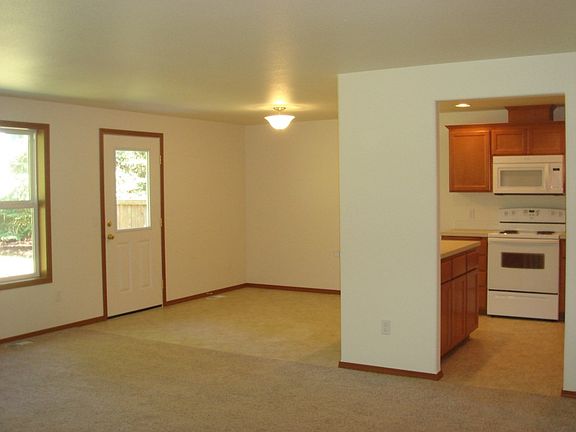 5th image of 1527 102nd St E #1527