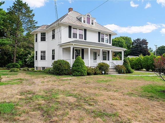 3rd image of 54 School St